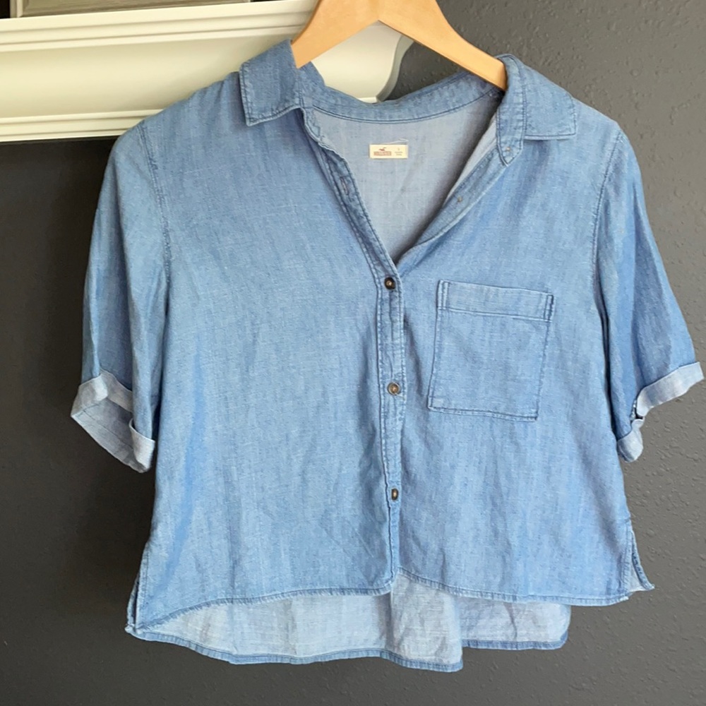 Blue, jean-like button down, short sleeve shirt